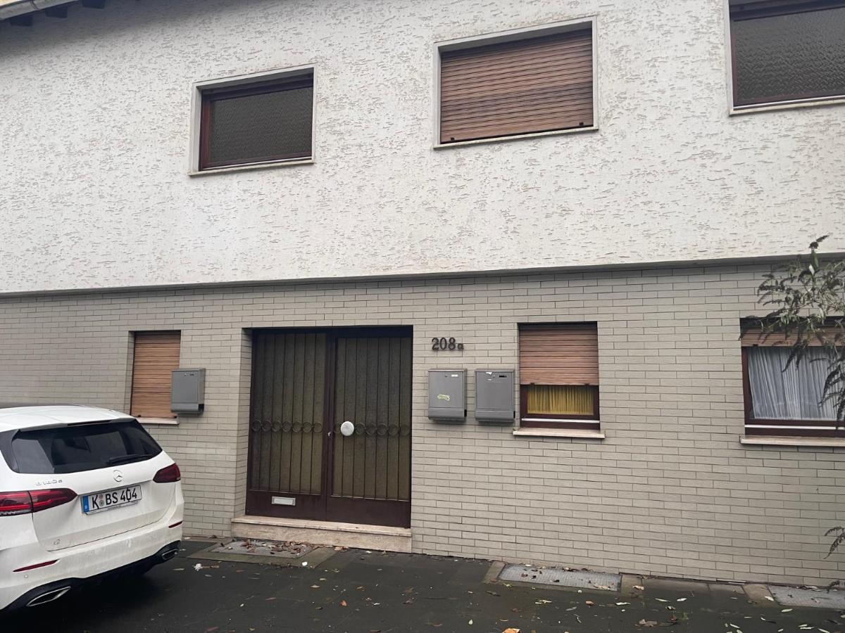 Bonn-Beuel Zentrale Ferienwohnung Mit Parkplaetzen Экстерьер фото